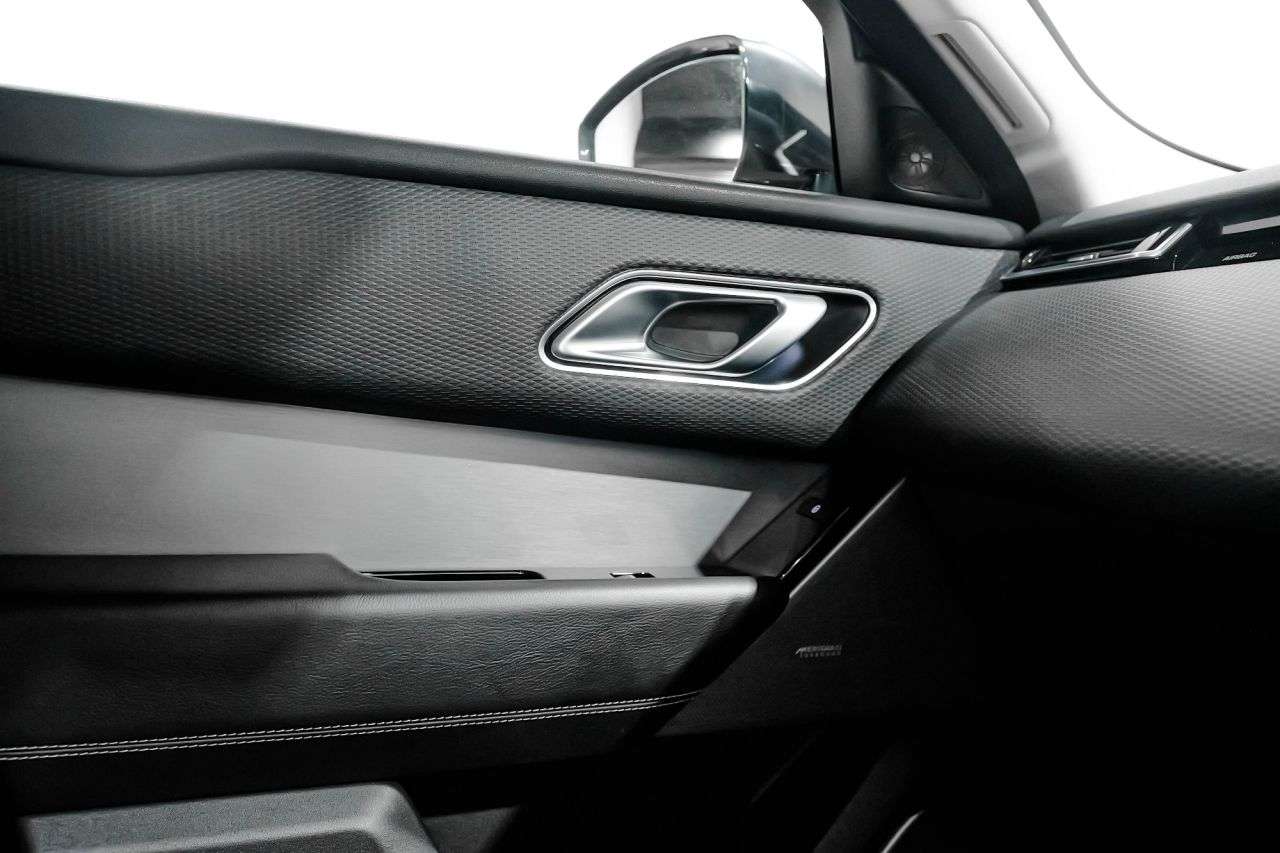 null LAND ROVER RANGE ROVER VELAR null LAND ROVER RANGE ROVER VELAR