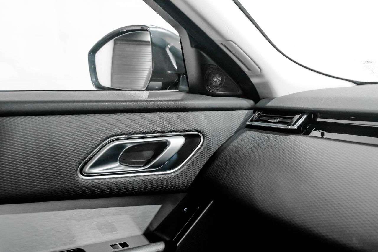 null LAND ROVER RANGE ROVER VELAR null LAND ROVER RANGE ROVER VELAR