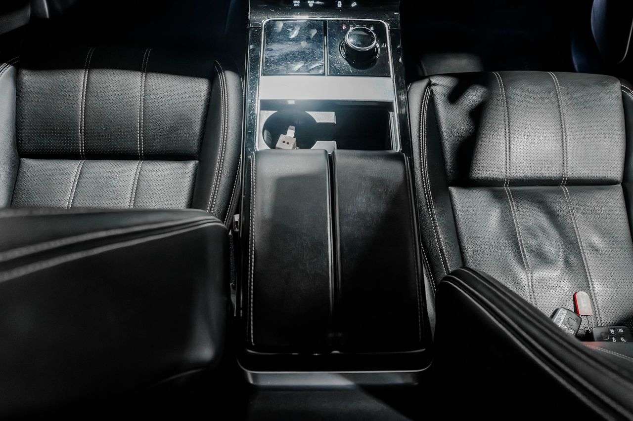 null LAND ROVER RANGE ROVER VELAR null LAND ROVER RANGE ROVER VELAR