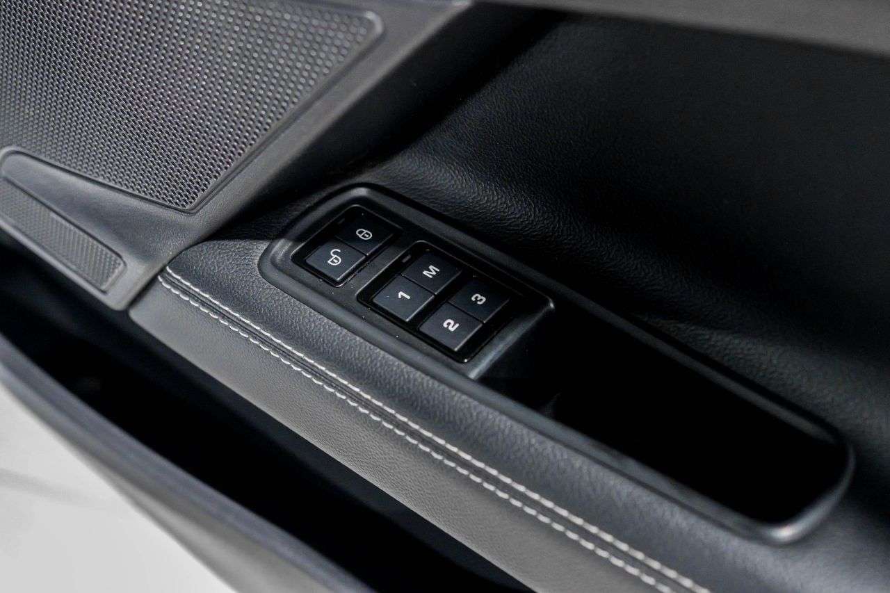 2018 JAGUAR XE 2018 JAGUAR XE