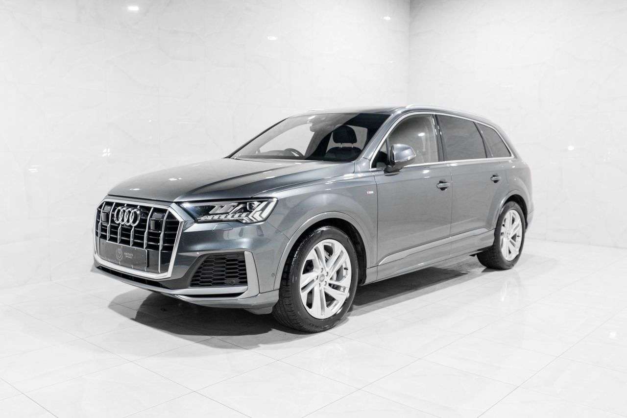 A 2020 AUDI Q7 3.0 TDI V6 50 S line SUV 5dr Diesel Tiptronic quattro Euro 6 (s/s) (286 ps) A 2020 AUDI Q7 3.0 TDI V6 50 S line SUV 5dr Diesel Tiptronic quattro Euro 6 (s/s) (286 ps)