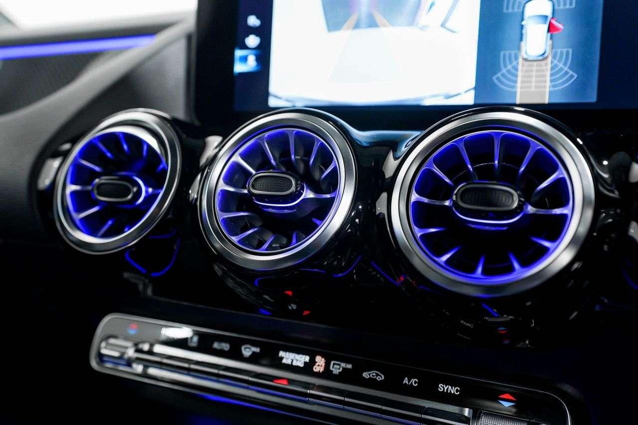 2023 MERCEDES-BENZ GLA 2023 MERCEDES-BENZ GLA