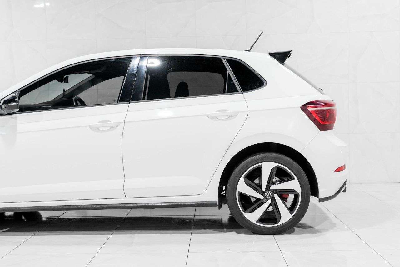 null VOLKSWAGEN POLO null VOLKSWAGEN POLO