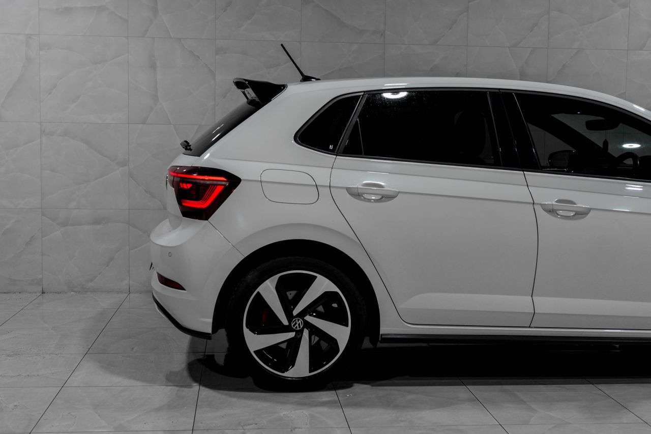 null VOLKSWAGEN POLO null VOLKSWAGEN POLO