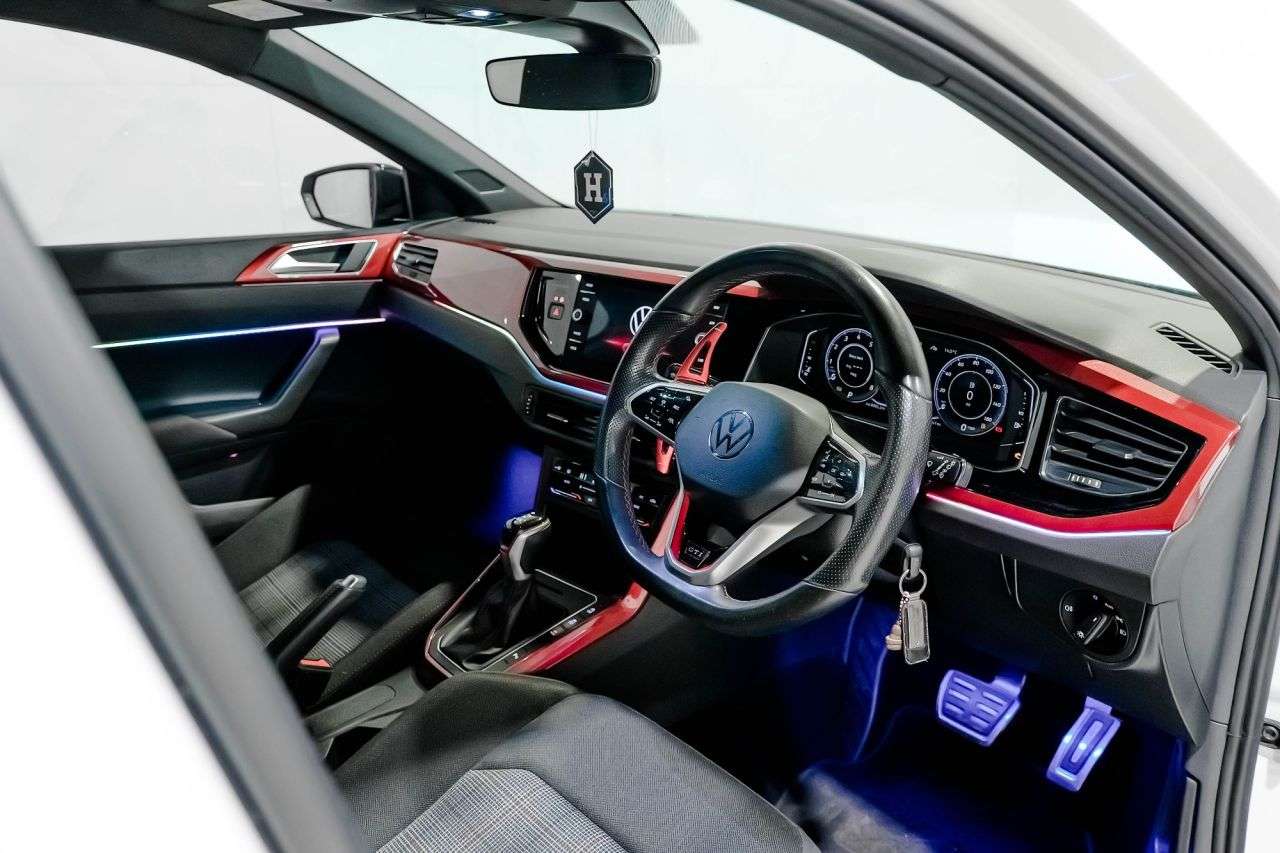 null VOLKSWAGEN POLO null VOLKSWAGEN POLO