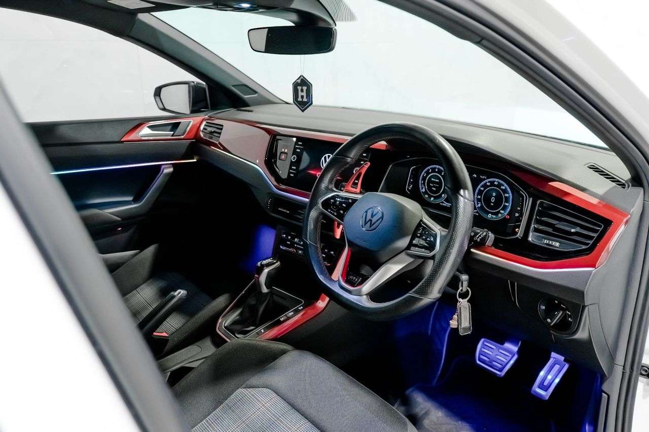 null VOLKSWAGEN POLO null VOLKSWAGEN POLO