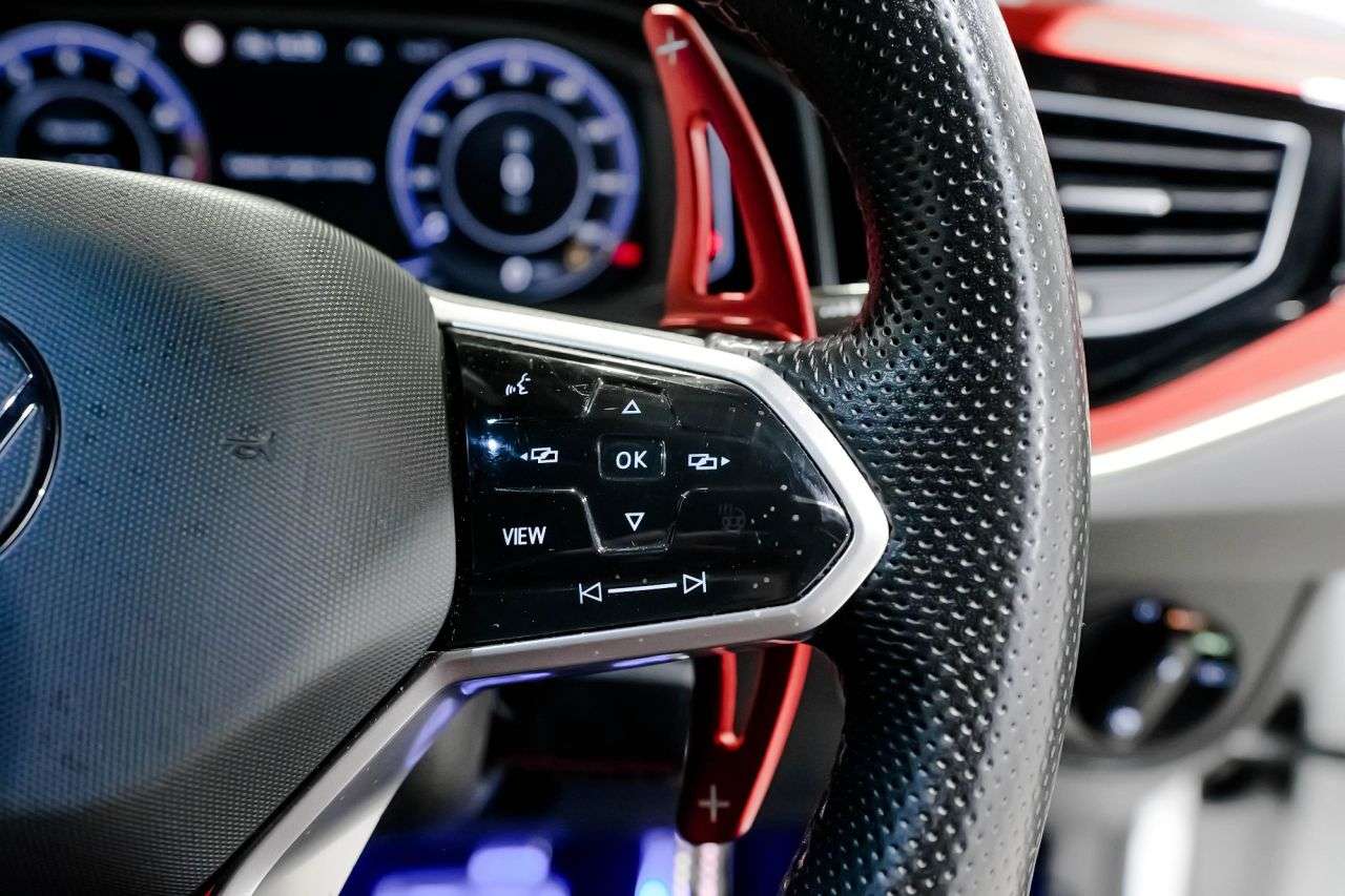 null VOLKSWAGEN POLO null VOLKSWAGEN POLO