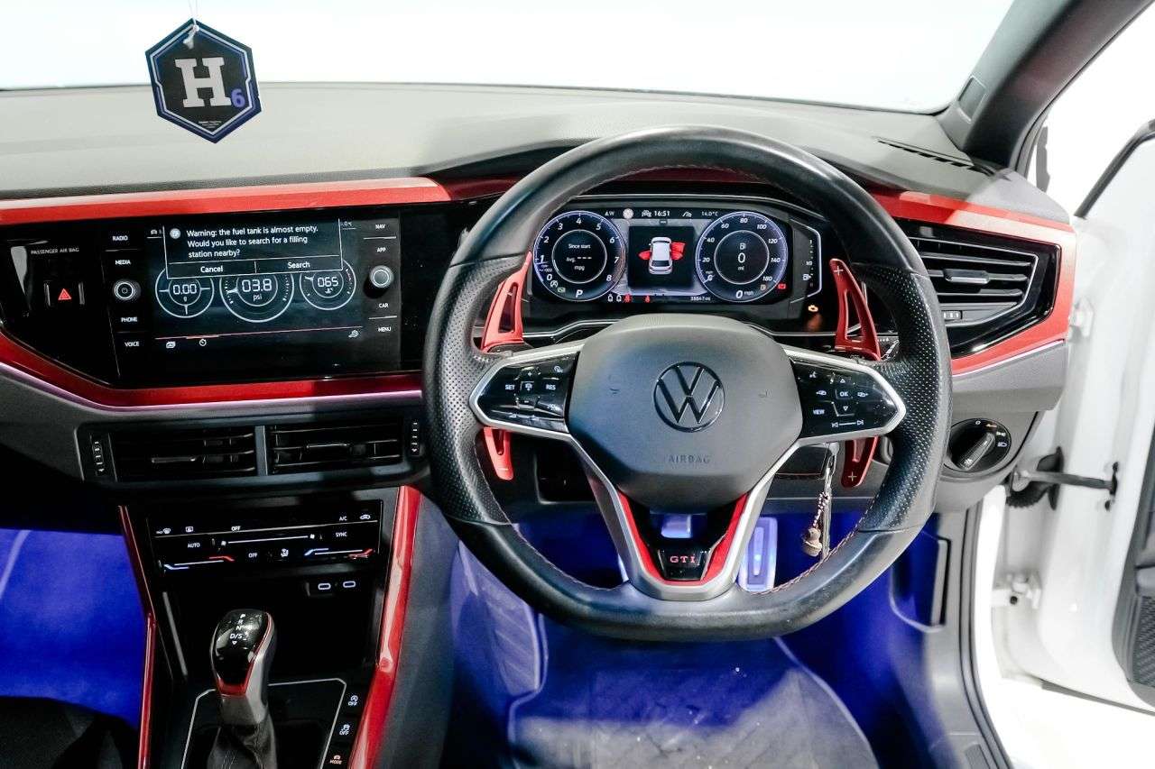 null VOLKSWAGEN POLO null VOLKSWAGEN POLO