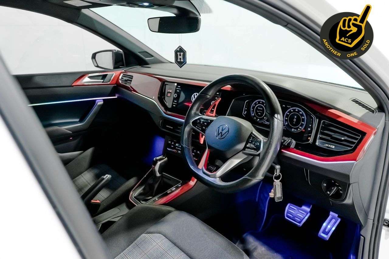 null VOLKSWAGEN POLO null VOLKSWAGEN POLO