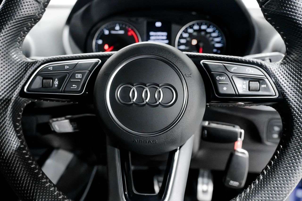 2019 AUDI Q2 2019 AUDI Q2