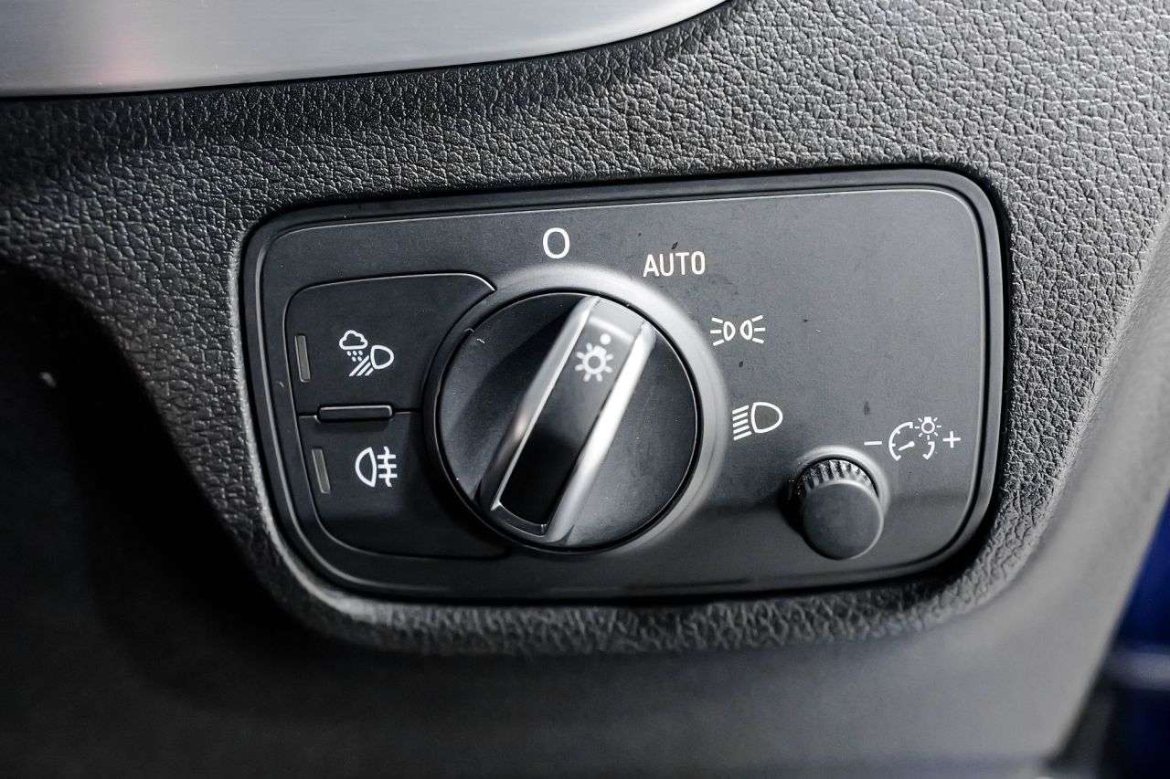 2019 AUDI Q2 2019 AUDI Q2