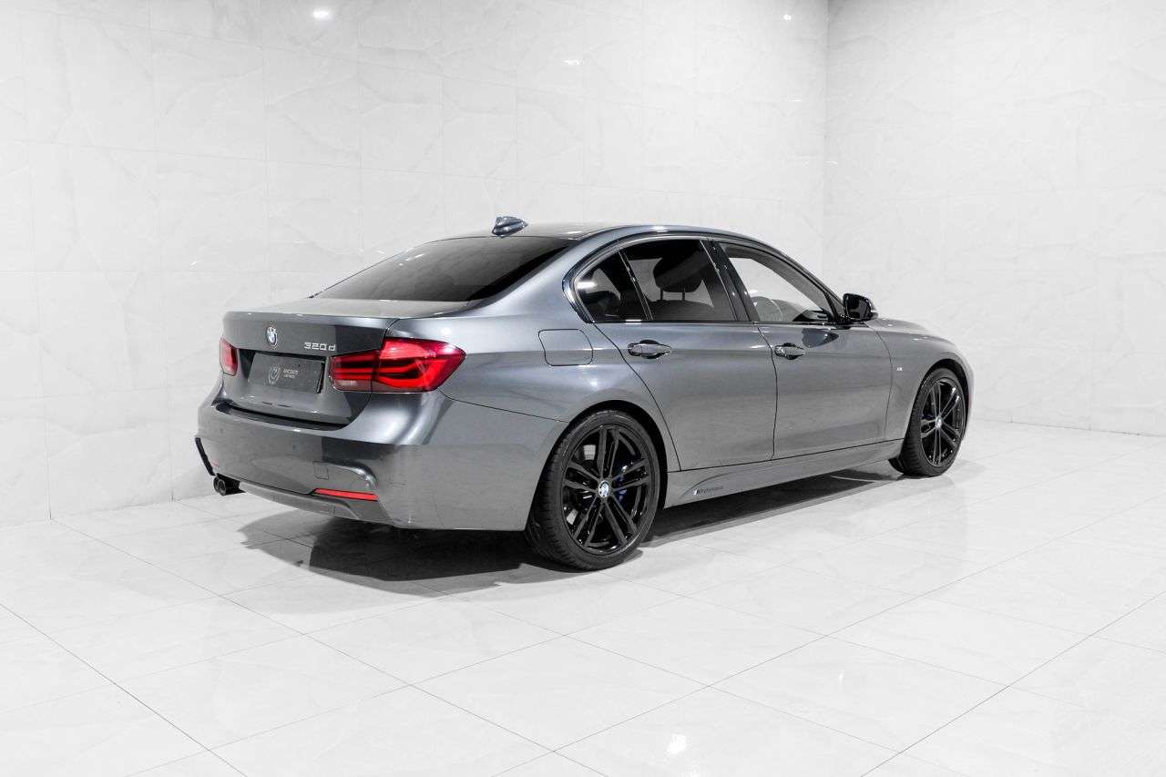 A 2019 BMW 3 SERIES 2.0 320d M Sport Shadow Edition Saloon 4dr Diesel Auto Euro 6 (s/s) (190 ps A 2019 BMW 3 SERIES 2.0 320d M Sport Shadow Edition Saloon 4dr Diesel Auto Euro 6 (s/s) (190 ps