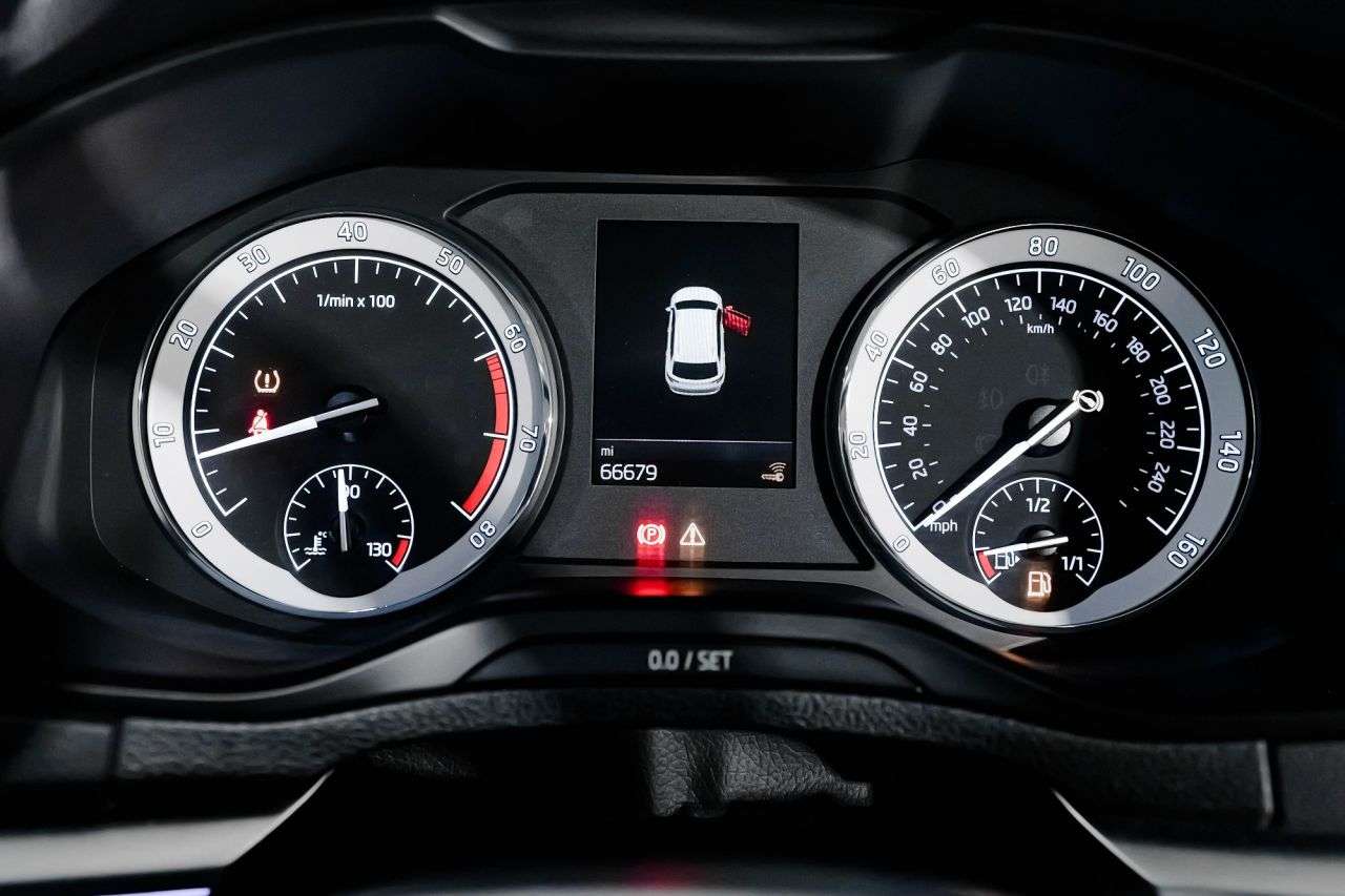 2020 SKODA KAROQ 2020 SKODA KAROQ