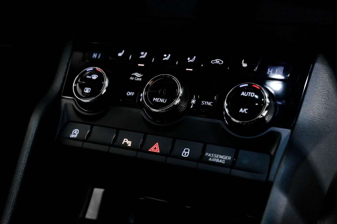 2020 SKODA KAROQ 2020 SKODA KAROQ