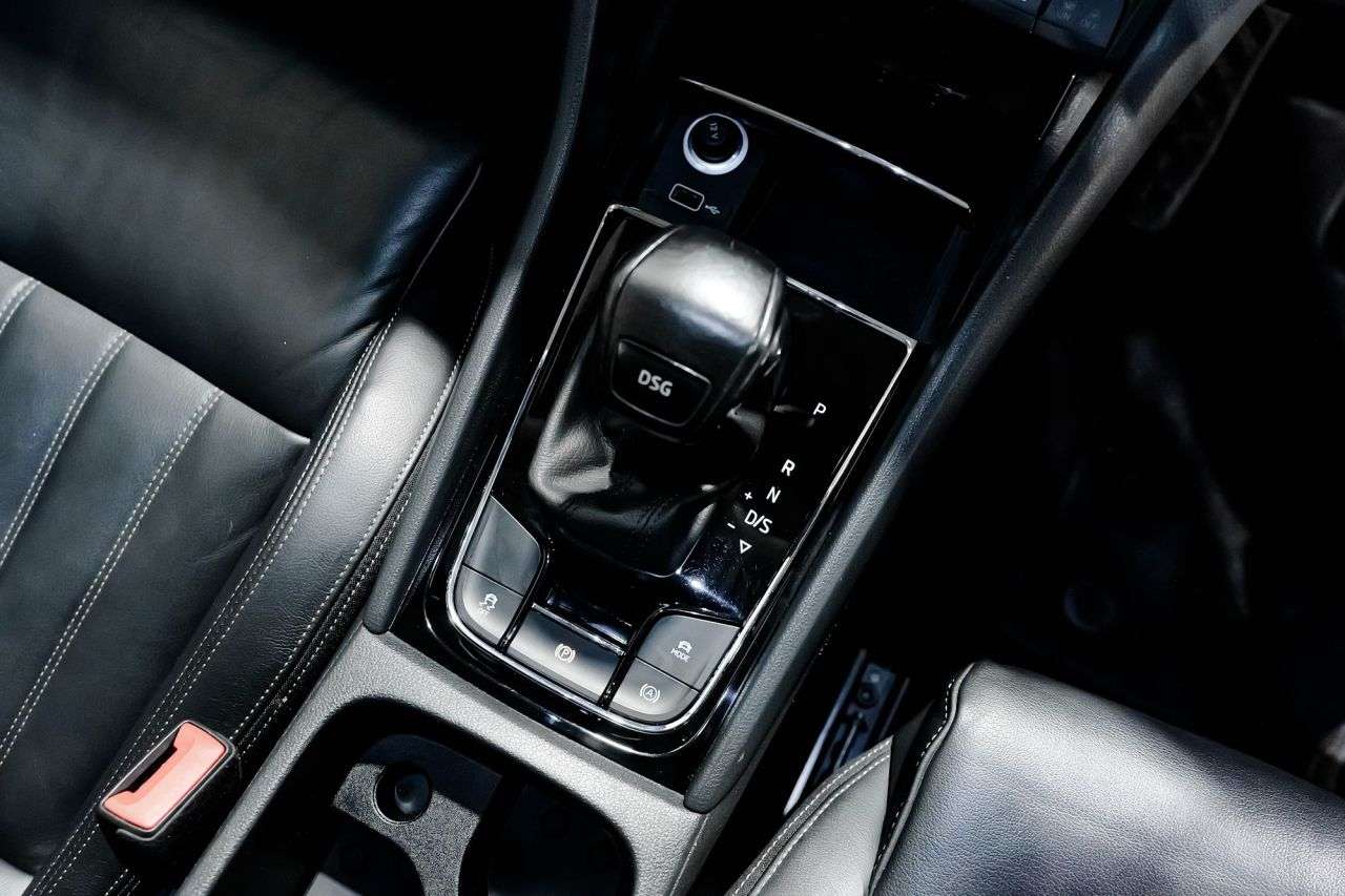 2020 SKODA KAROQ 2020 SKODA KAROQ