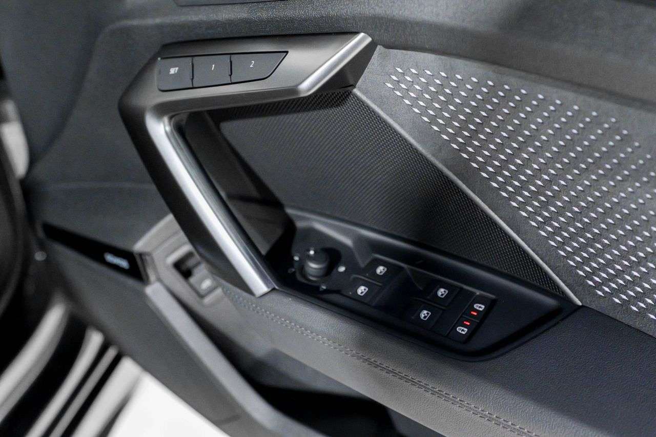 2025 AUDI RS3 2025 AUDI RS3