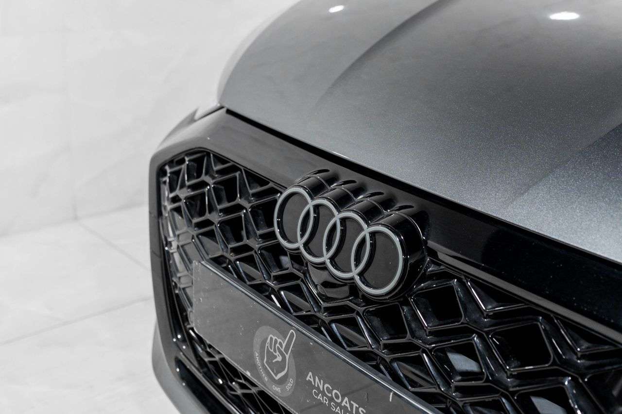 2025 AUDI RS3 2025 AUDI RS3