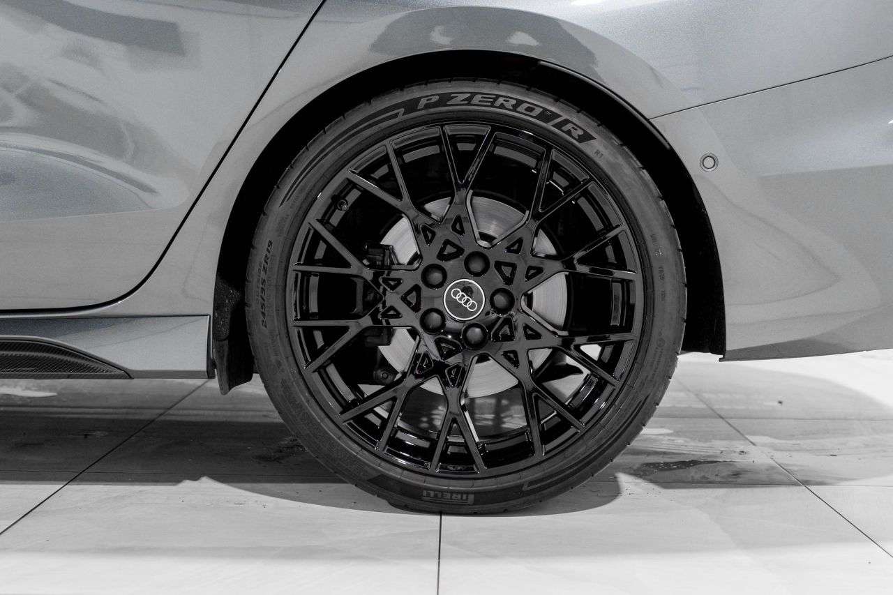 2025 AUDI RS3 2025 AUDI RS3