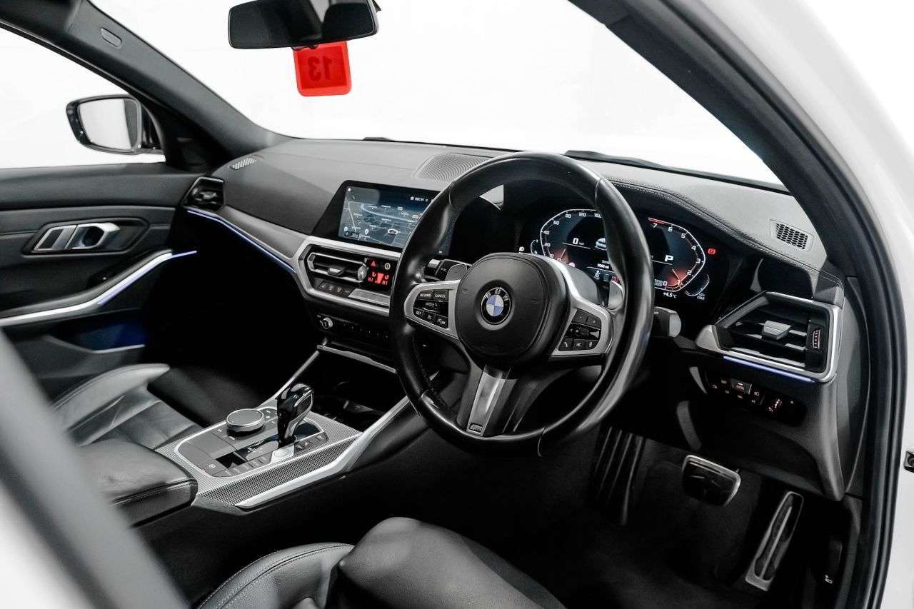 A 2019 BMW 3 SERIES 3.0 M340i Saloon 4dr Petrol Auto xDrive Euro 6 (s/s) (374 ps) A 2019 BMW 3 SERIES 3.0 M340i Saloon 4dr Petrol Auto xDrive Euro 6 (s/s) (374 ps)