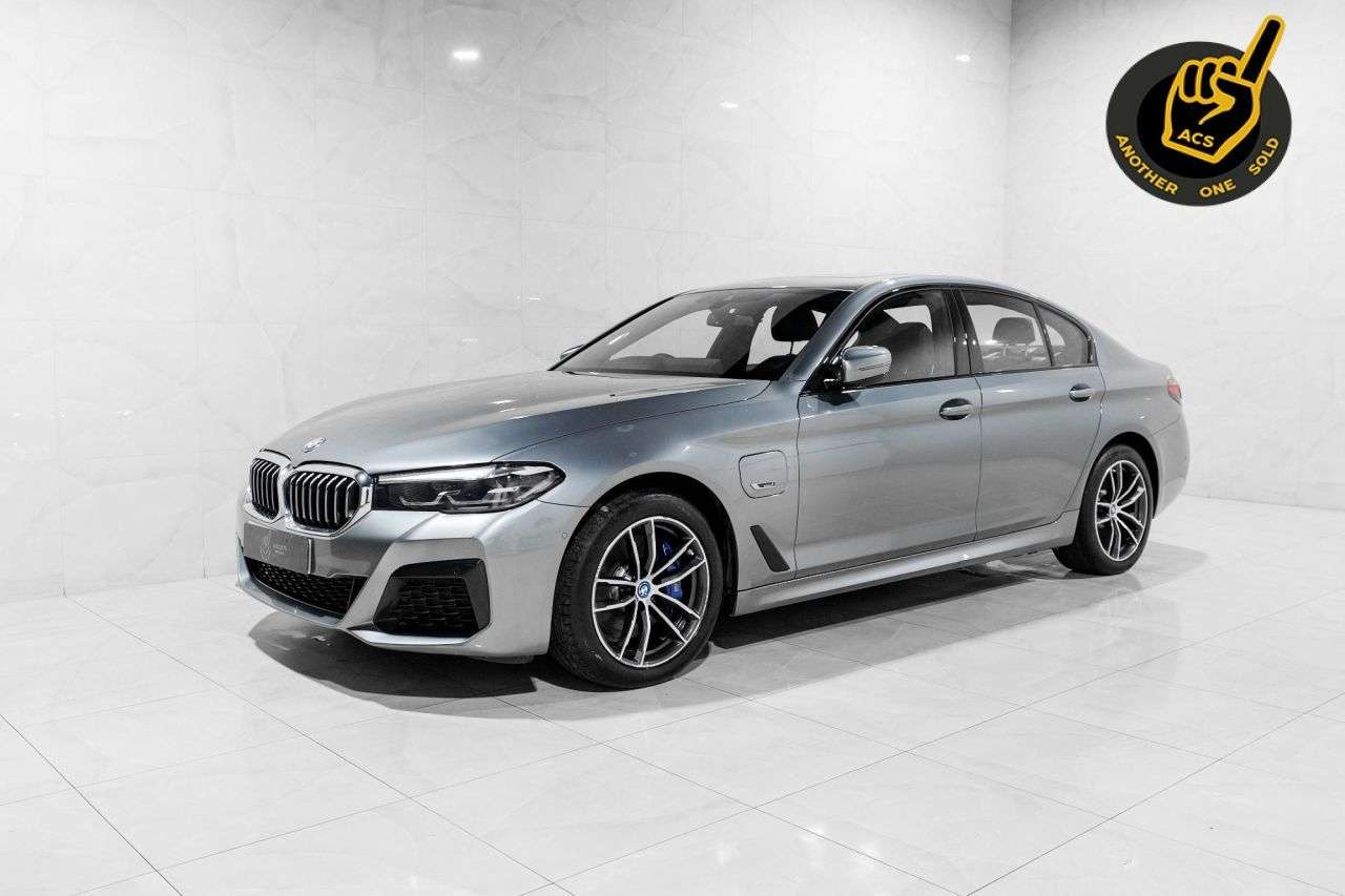 A 2022 BMW 5 SERIES 2.0 530e 12kWh M Sport Saloon 4dr Petrol Plug-in Hybrid Steptronic xDrive E A 2022 BMW 5 SERIES 2.0 530e 12kWh M Sport Saloon 4dr Petrol Plug-in Hybrid Steptronic xDrive E