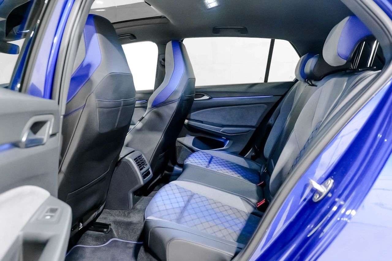 2024 VOLKSWAGEN GOLF 2024 VOLKSWAGEN GOLF