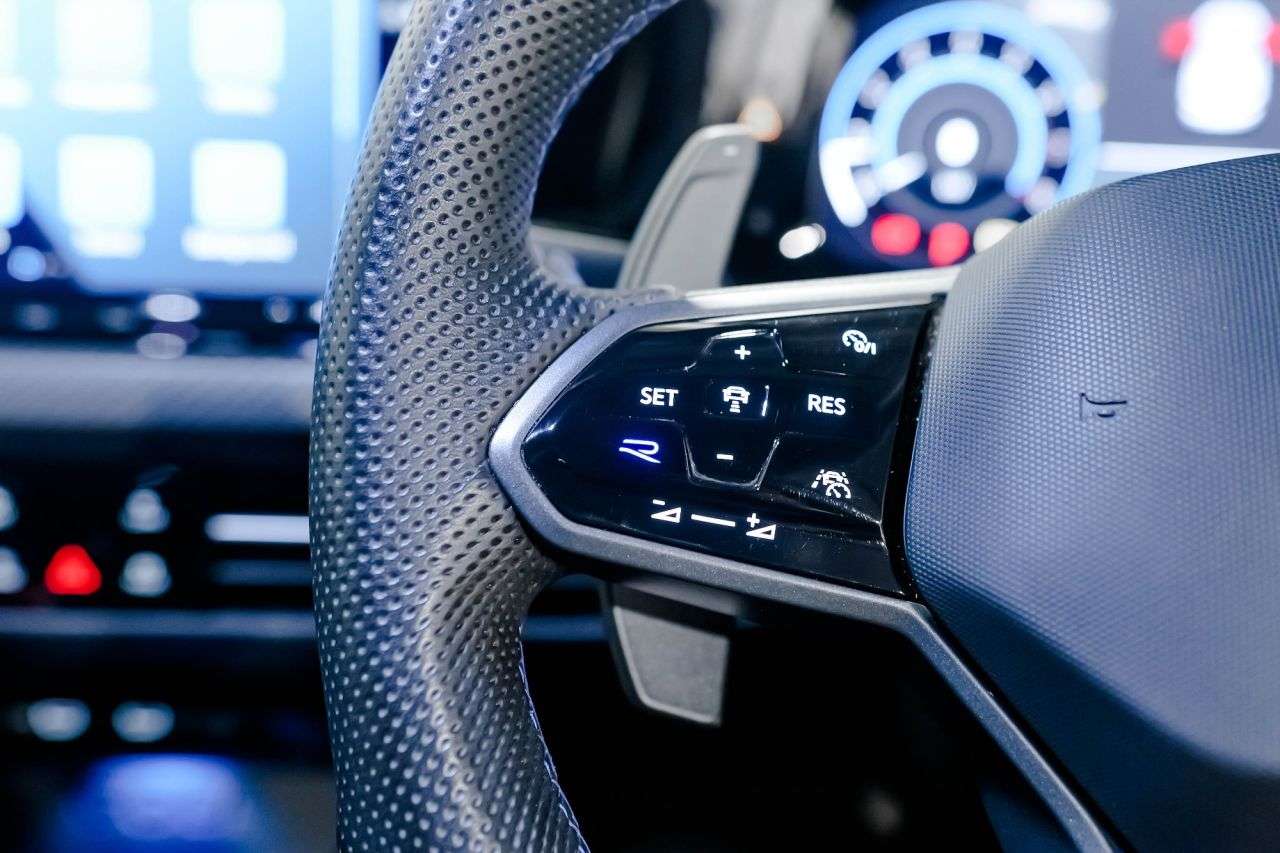 2024 VOLKSWAGEN GOLF 2024 VOLKSWAGEN GOLF