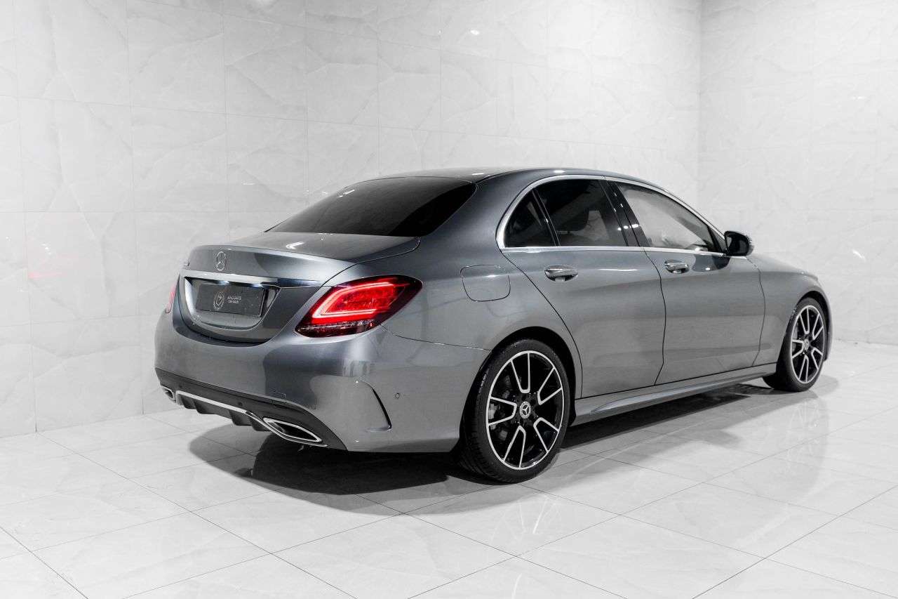 A 2019 MERCEDES-BENZ C-CLASS 2.0 C300d AMG Line Edition (Premium) Saloon 4dr Diesel G-Tronic+ Euro 6 (s/ A 2019 MERCEDES-BENZ C-CLASS 2.0 C300d AMG Line Edition (Premium) Saloon 4dr Diesel G-Tronic+ Euro 6 (s/