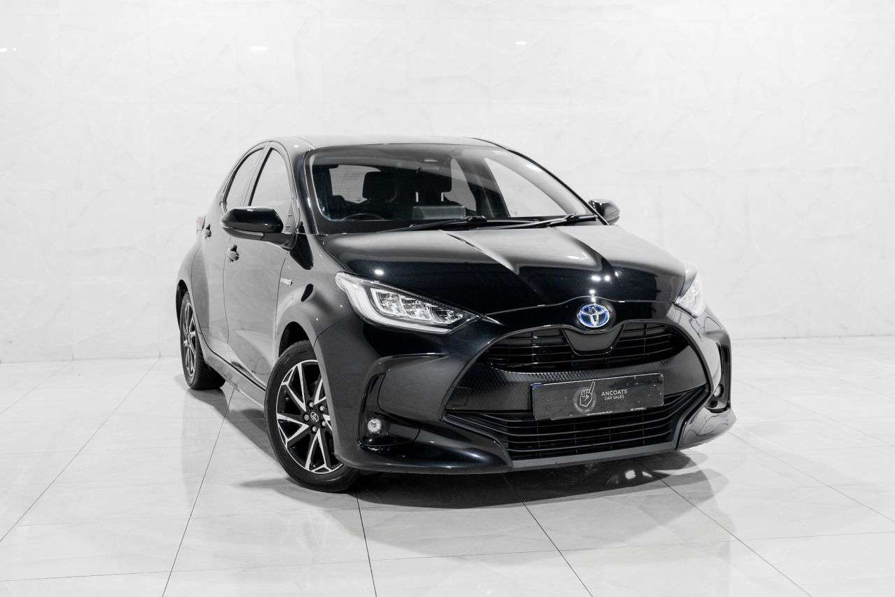 A 2020 TOYOTA YARIS 1.5 VVT-h Design Hatchback 5dr Petrol Hybrid E-CVT Euro 6 (s/s) (116 ps) Se A 2020 TOYOTA YARIS 1.5 VVT-h Design Hatchback 5dr Petrol Hybrid E-CVT Euro 6 (s/s) (116 ps) Se