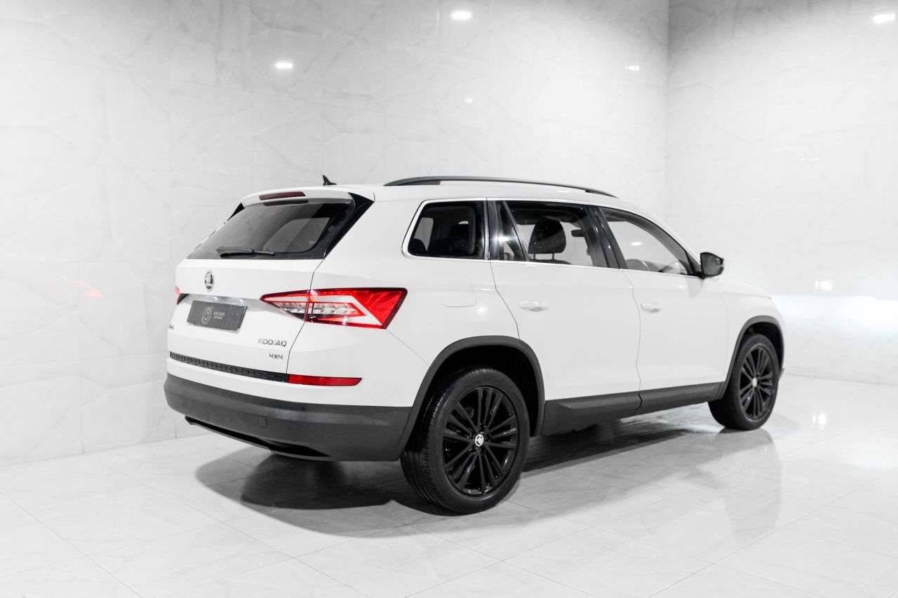 A 2018 SKODA KODIAQ 2.0 TDI SE L SUV 5dr Diesel DSG 4WD Euro 6 (s/s) (7 Seat) (150 ps) A 2018 SKODA KODIAQ 2.0 TDI SE L SUV 5dr Diesel DSG 4WD Euro 6 (s/s) (7 Seat) (150 ps)