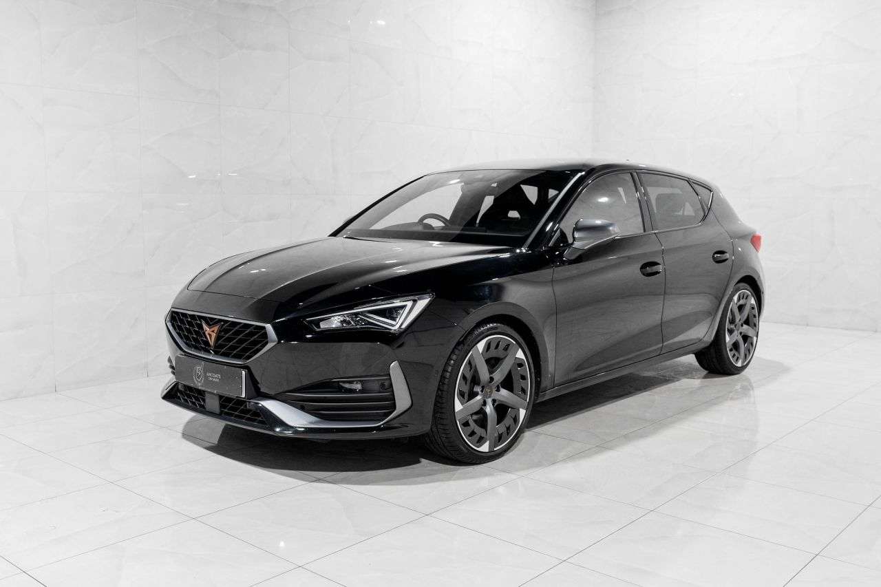 A 2022 CUPRA LEON 2.0 TSI VZ3 Hatchback 5dr Petrol DSG Euro 6 (s/s) (300 ps) HeatedLeather+Sa A 2022 CUPRA LEON 2.0 TSI VZ3 Hatchback 5dr Petrol DSG Euro 6 (s/s) (300 ps) HeatedLeather+Sa