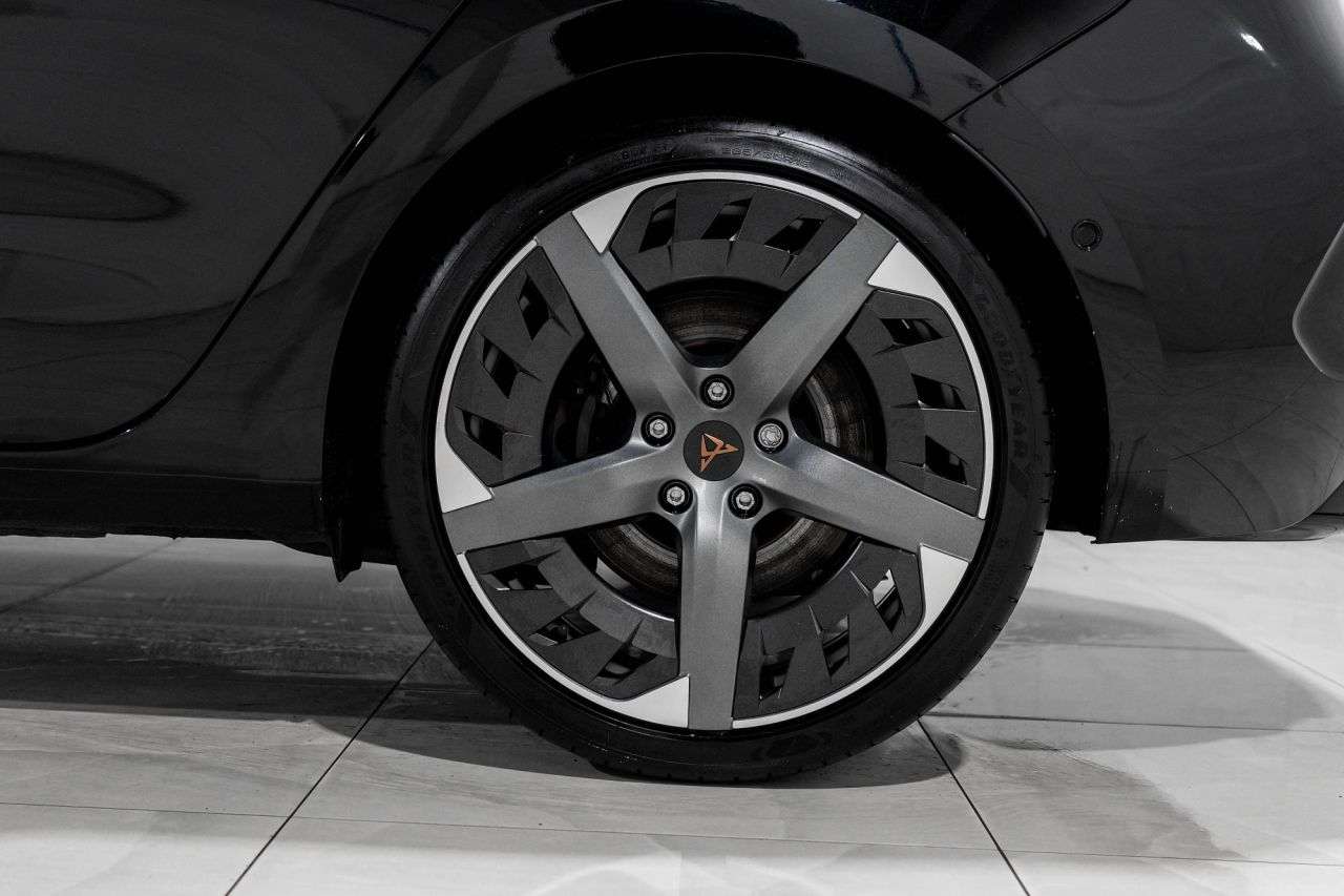 2022 CUPRA LEON 2022 CUPRA LEON