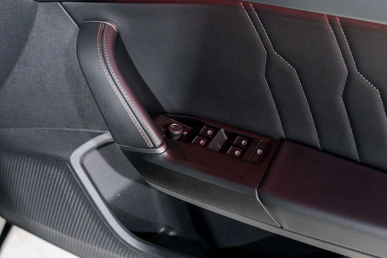 2022 CUPRA LEON 2022 CUPRA LEON