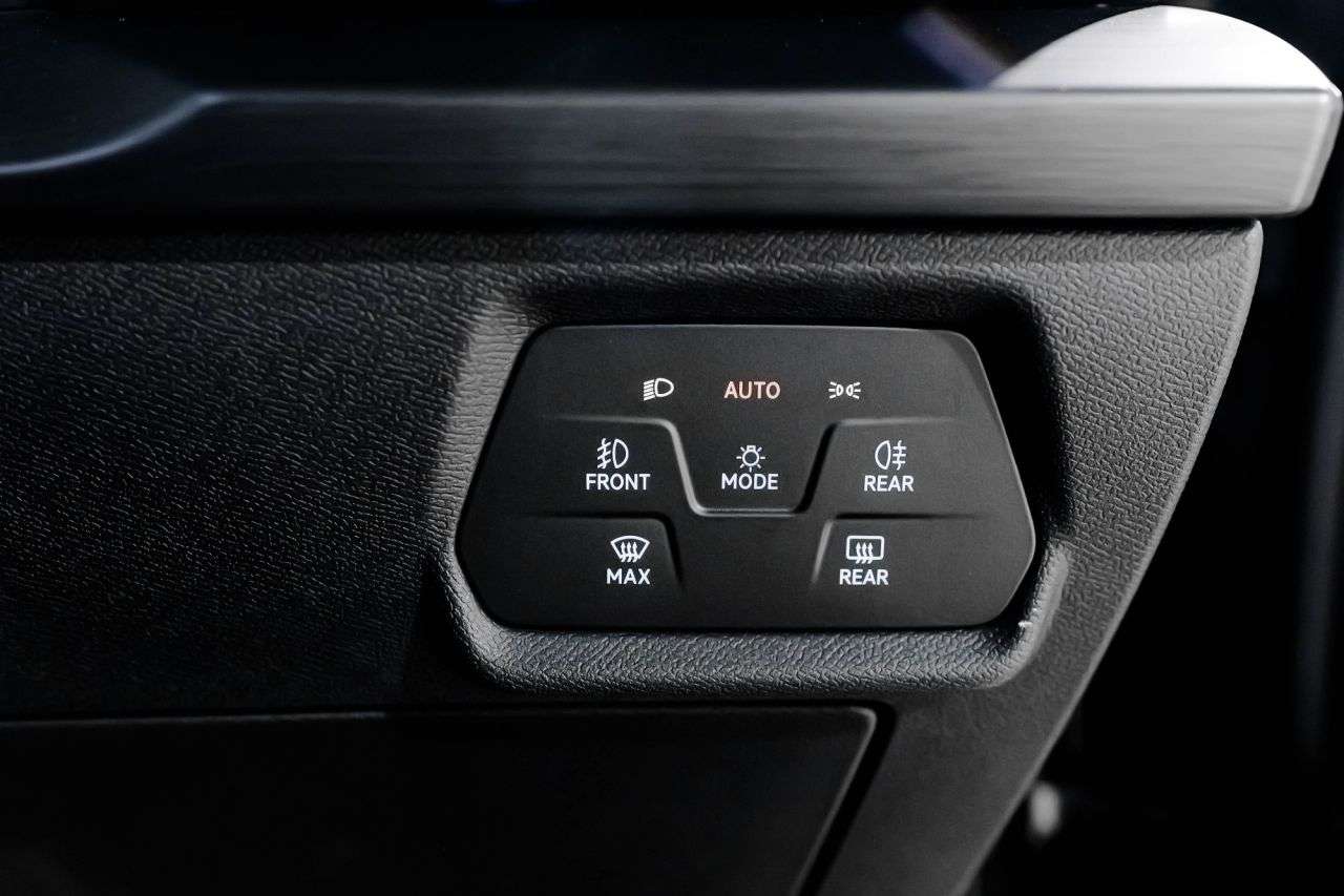 2022 CUPRA LEON 2022 CUPRA LEON