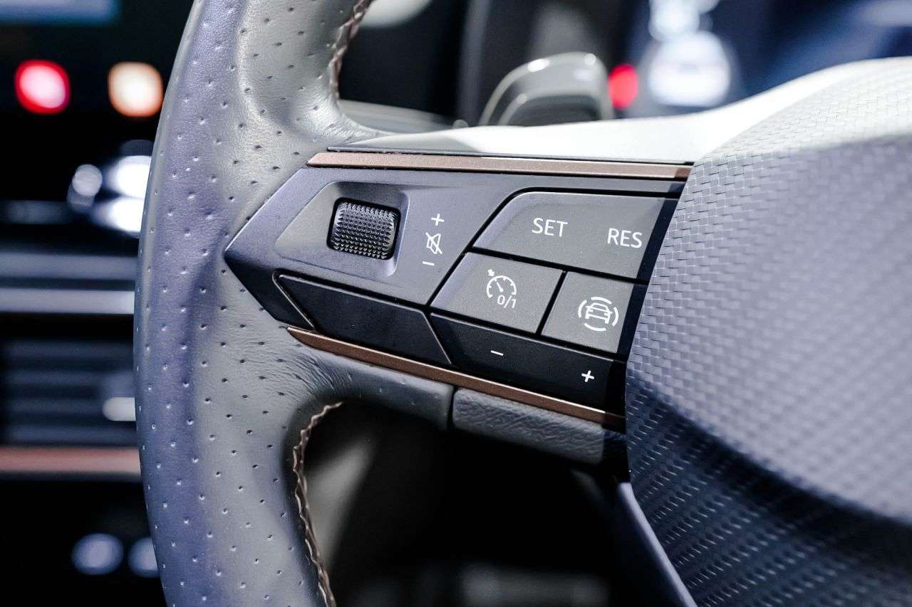 2022 CUPRA LEON 2022 CUPRA LEON