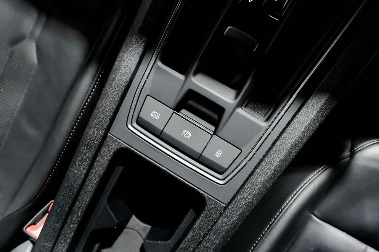 2022 CUPRA LEON 2022 CUPRA LEON