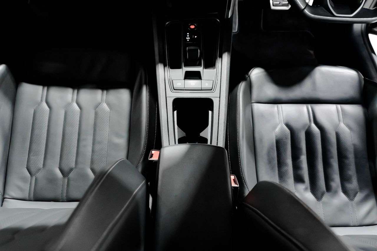 2022 CUPRA LEON 2022 CUPRA LEON