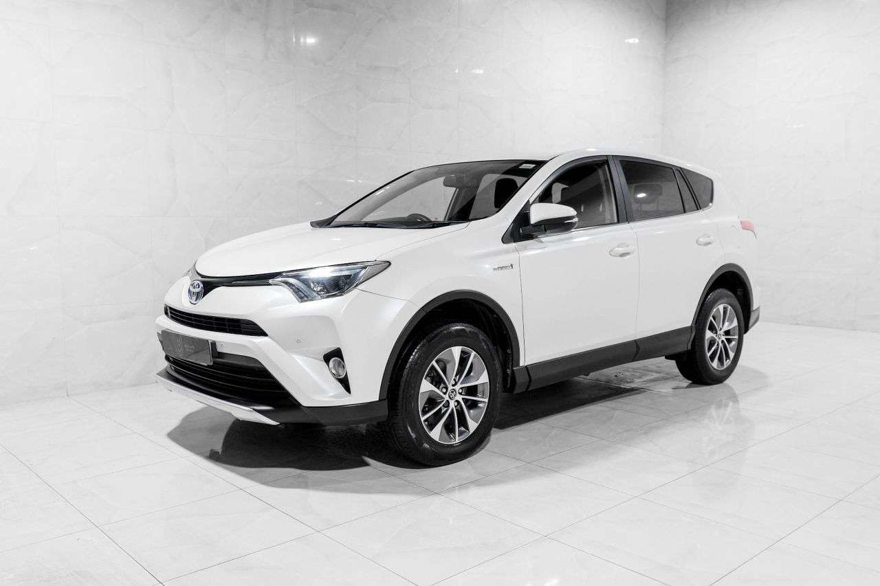 A 2016 TOYOTA RAV4 2.5 VVT-h Business Edition Plus SUV 5dr Petrol Hybrid CVT Euro 6 (s/s) (197 A 2016 TOYOTA RAV4 2.5 VVT-h Business Edition Plus SUV 5dr Petrol Hybrid CVT Euro 6 (s/s) (197