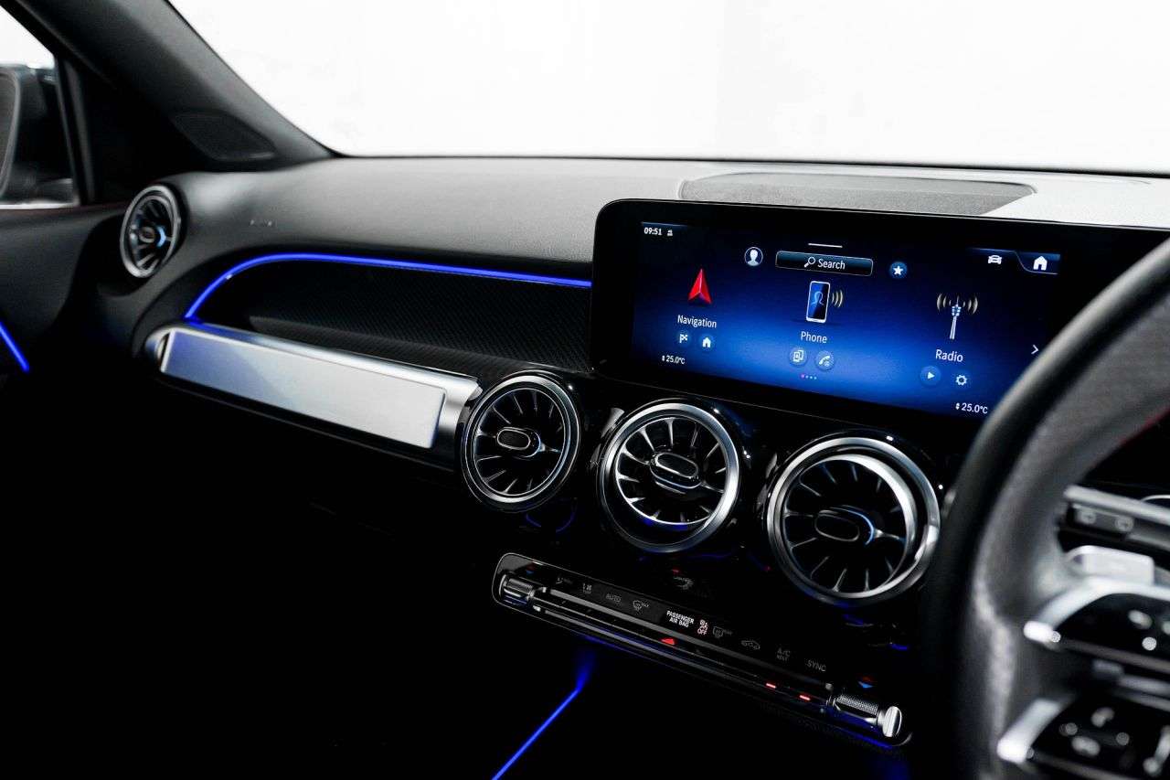 2024 MERCEDES-BENZ GLB 2024 MERCEDES-BENZ GLB