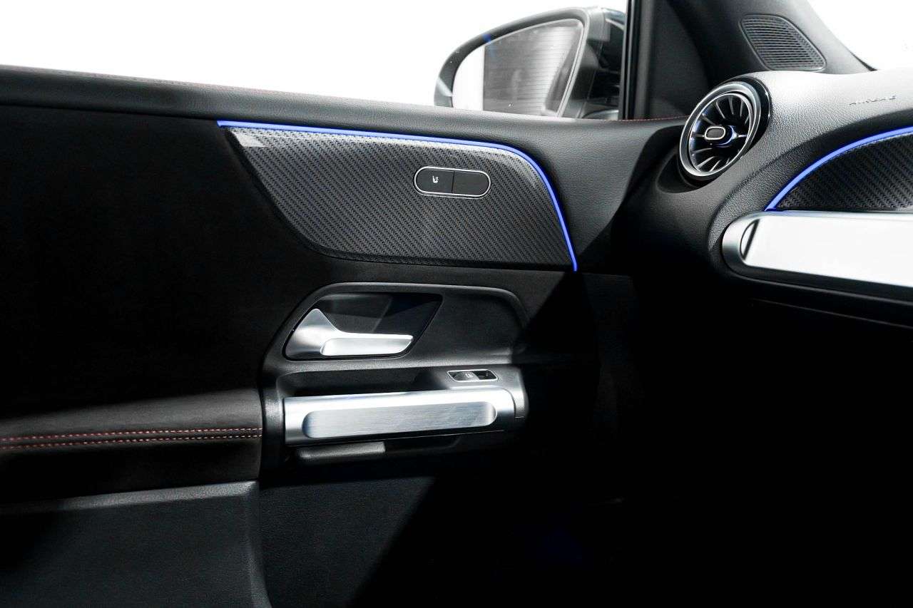 2024 MERCEDES-BENZ GLB 2024 MERCEDES-BENZ GLB