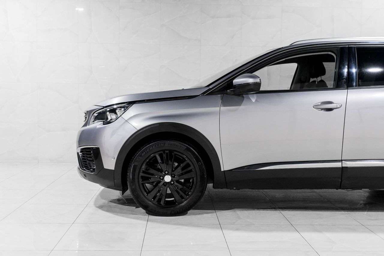 2018 PEUGEOT 5008 2018 PEUGEOT 5008