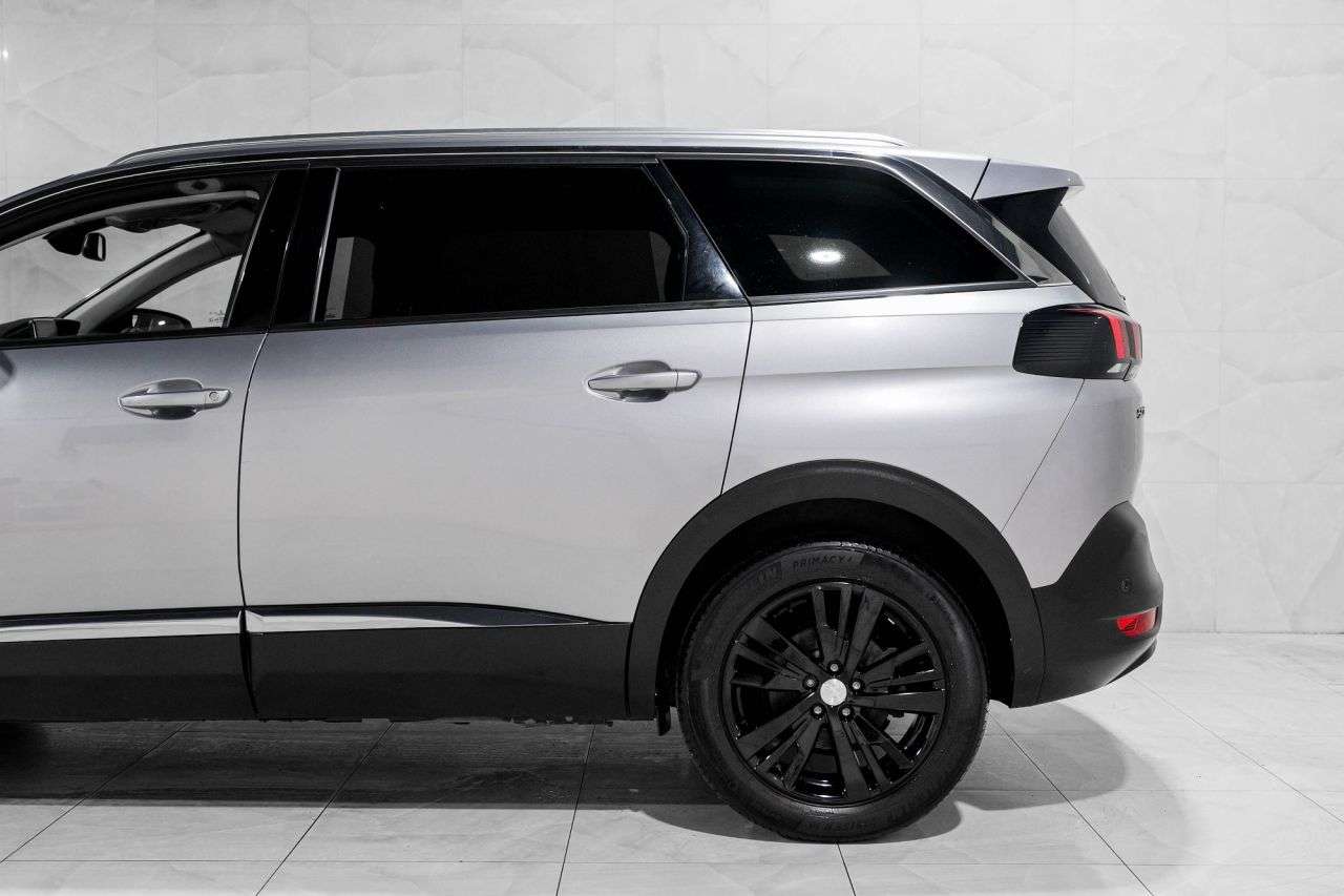 2018 PEUGEOT 5008 2018 PEUGEOT 5008