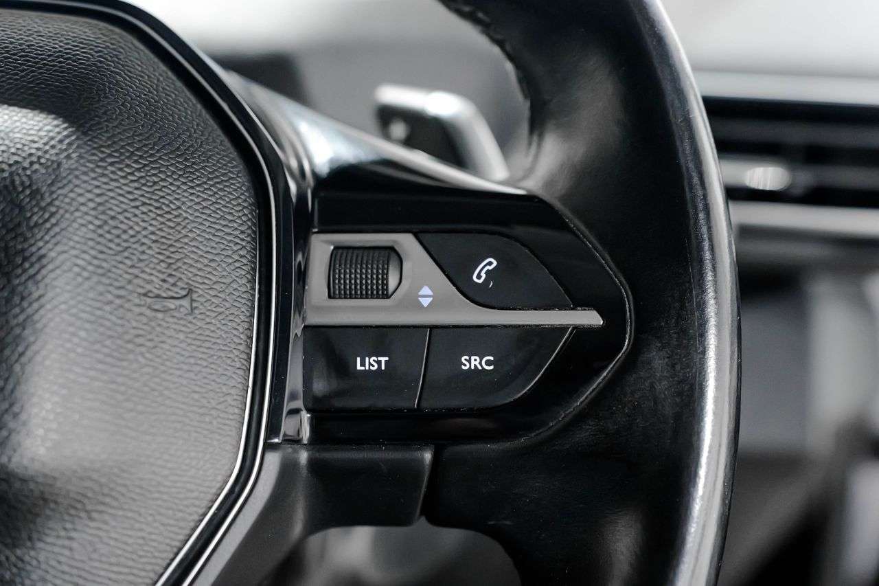 2018 PEUGEOT 5008 2018 PEUGEOT 5008