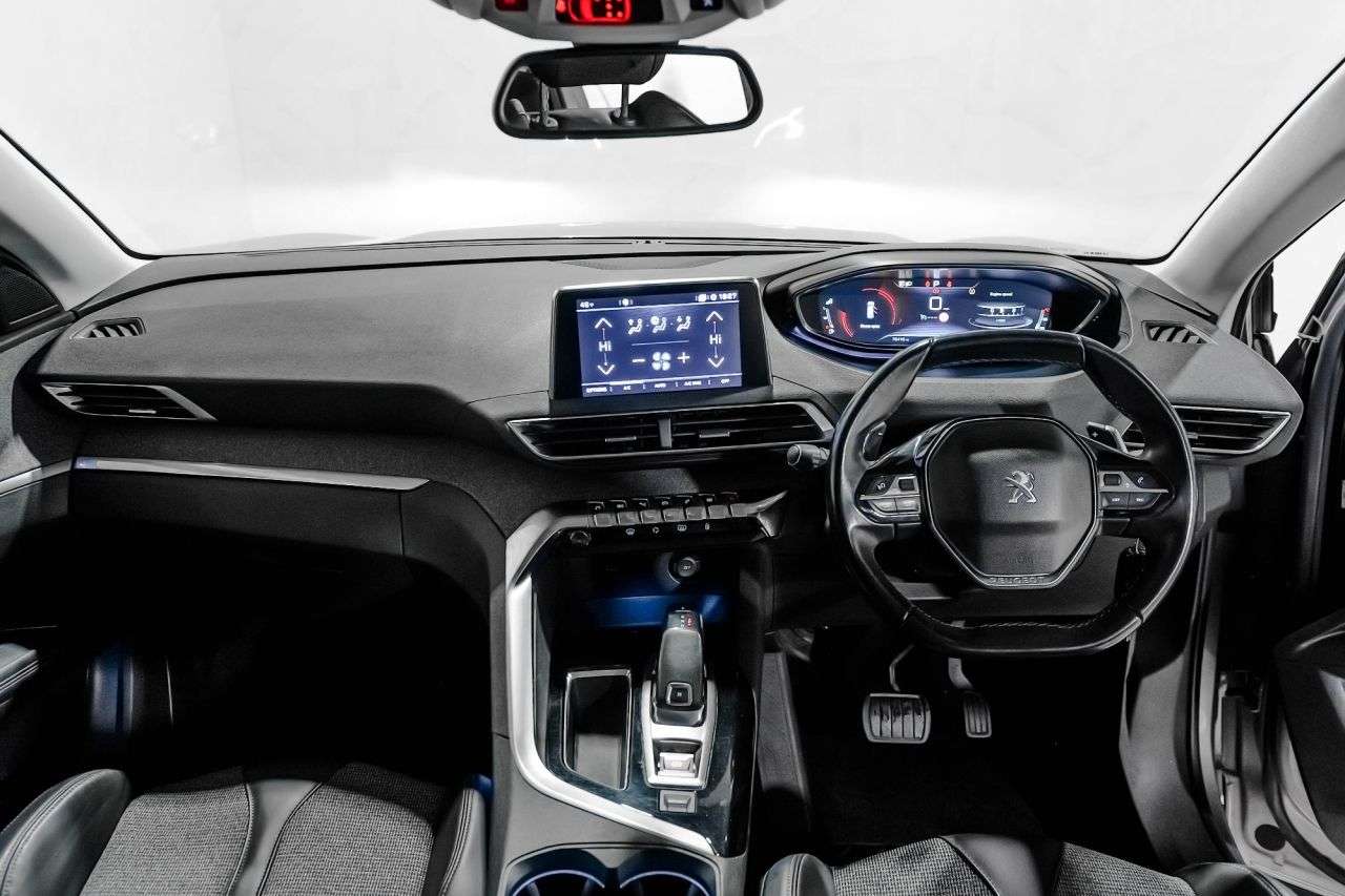 2018 PEUGEOT 5008 2018 PEUGEOT 5008