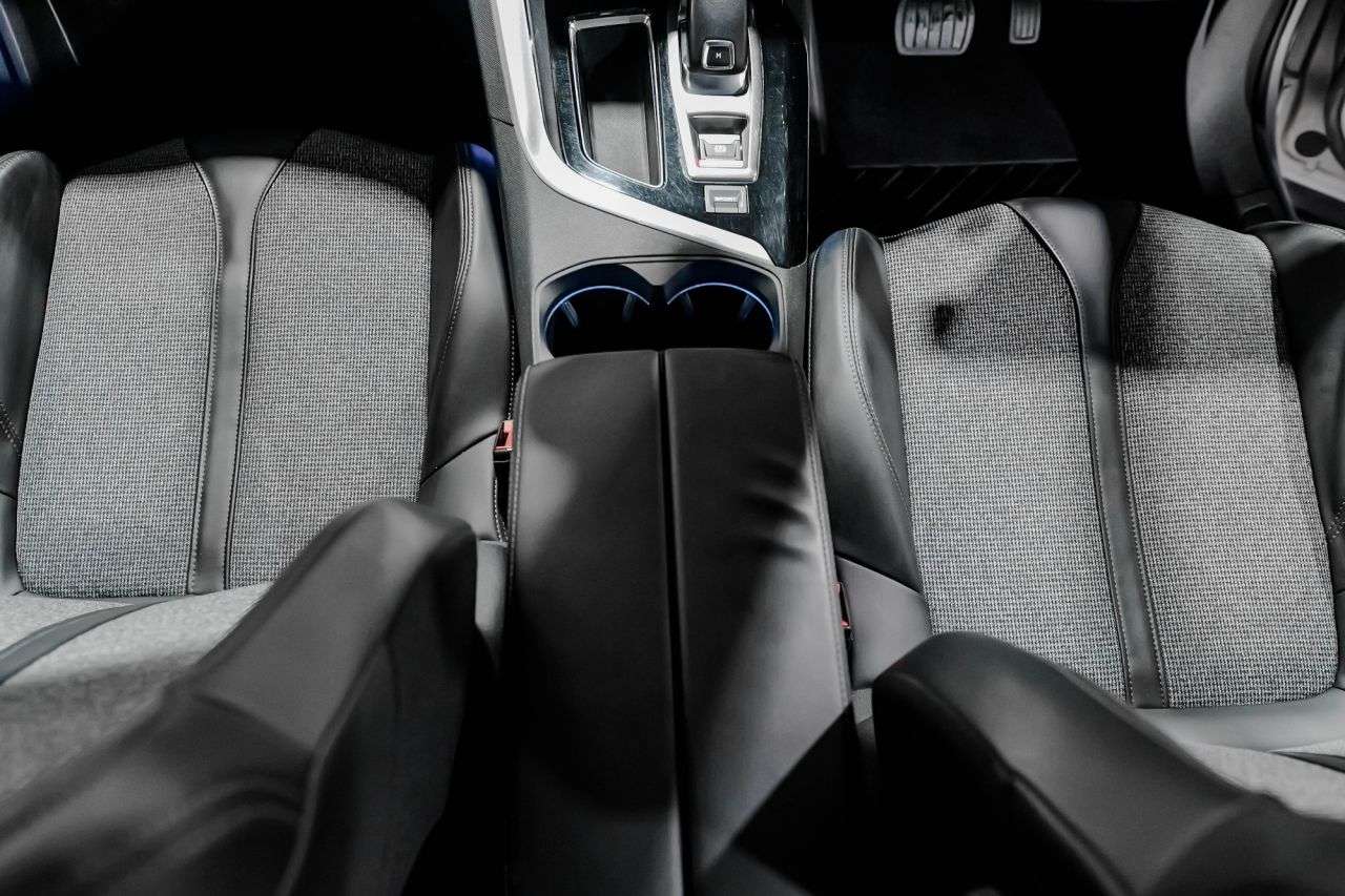 2018 PEUGEOT 5008 2018 PEUGEOT 5008