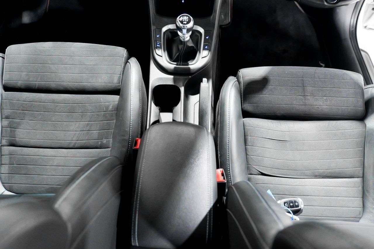 2019 HYUNDAI I30 2019 HYUNDAI I30