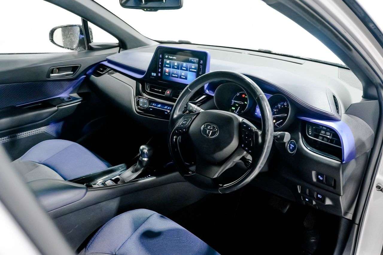 2017 TOYOTA C-HR 2017 TOYOTA C-HR