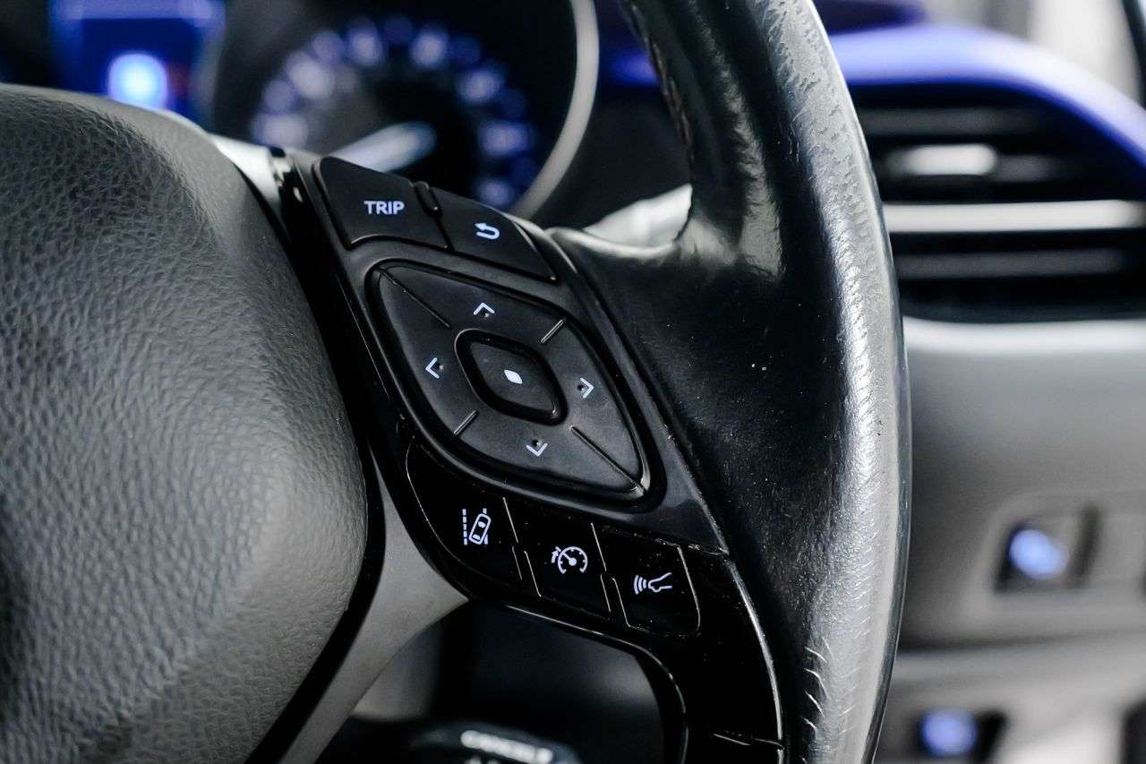 2017 TOYOTA C-HR 2017 TOYOTA C-HR