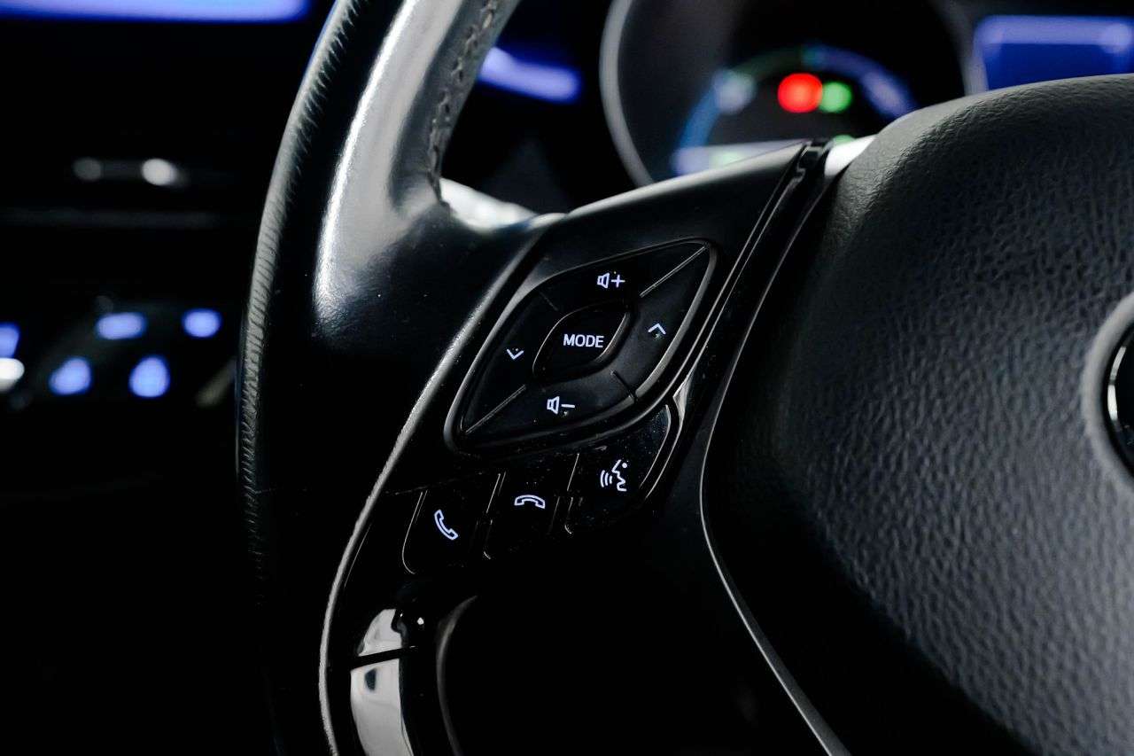 2017 TOYOTA C-HR 2017 TOYOTA C-HR