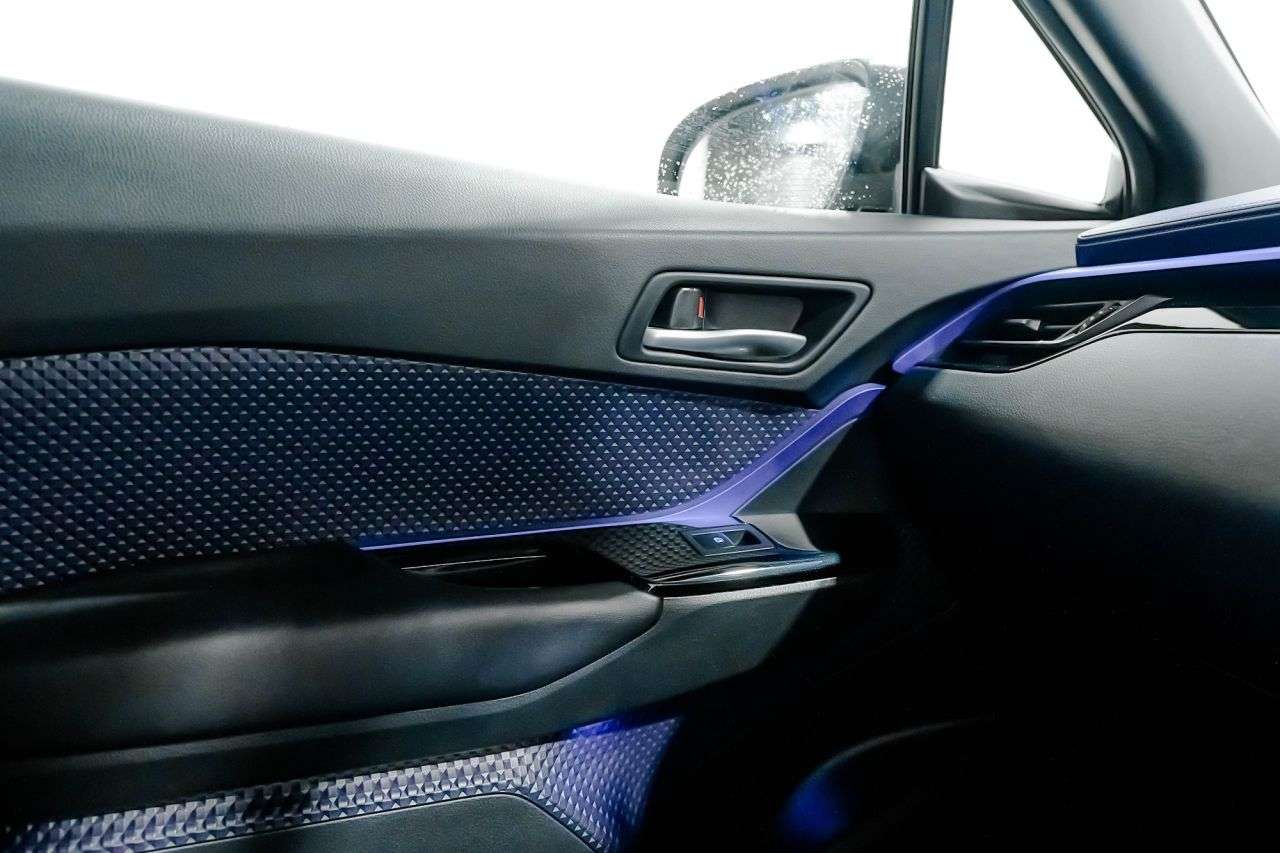 2017 TOYOTA C-HR 2017 TOYOTA C-HR