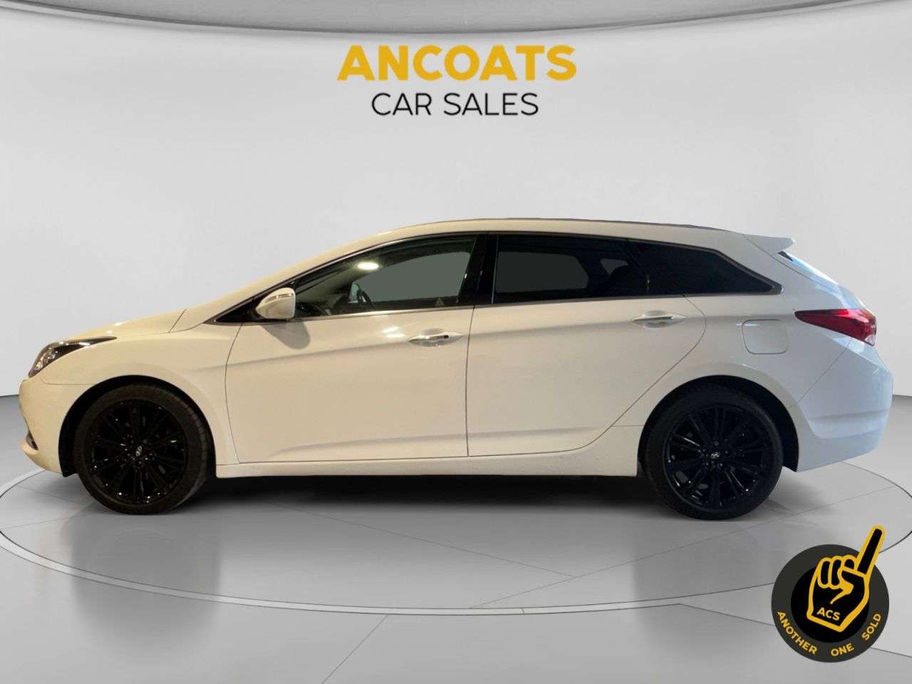 A 2017 HYUNDAI I40 1.7 CRDi Blue Drive Premium Tourer 5dr Diesel DCT Euro 6 (s/s) (141 ps) A 2017 HYUNDAI I40 1.7 CRDi Blue Drive Premium Tourer 5dr Diesel DCT Euro 6 (s/s) (141 ps)